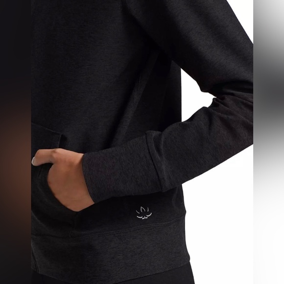 Beyond Yoga Black Zip up Jacket - Picture 2 of 11